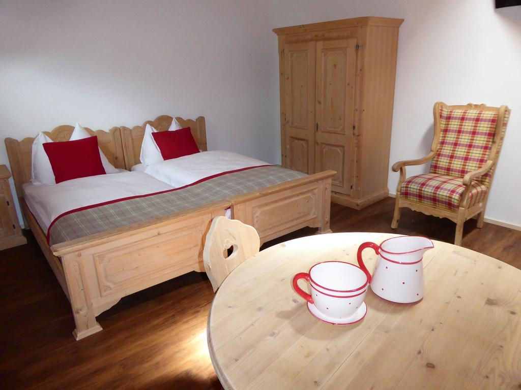 Hotel Roseg-Gletscher بونتريسنا المظهر الخارجي الصورة