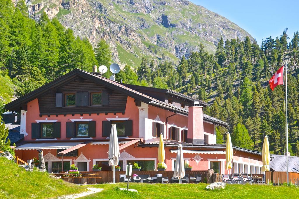 Hotel Roseg-Gletscher بونتريسنا المظهر الخارجي الصورة